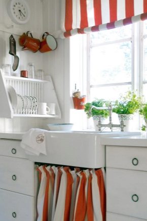  Kuchyňské záclony - moderní styl pro malou kuchyňku