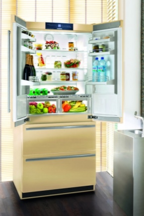  Хладилник с три отделения