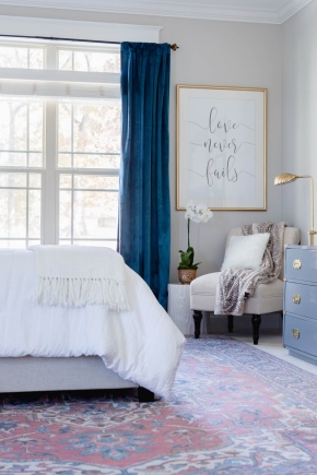  Blue-gray bedroom