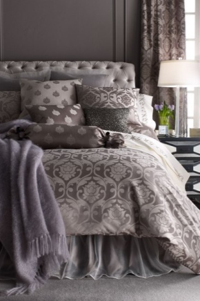  Bedroom in gray tones