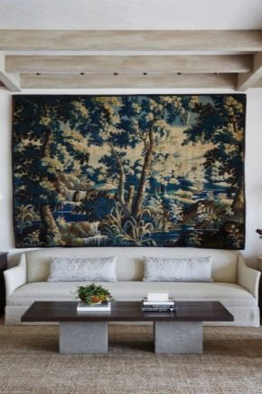  Tapestries: features and use in the interior