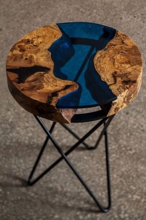  Epoxy table - an unusual interior detail