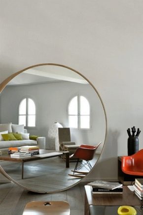  Miroirs à l'intérieur du salon: conseils pratiques pour agrandir l'espace