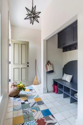 Colored floor tiles in interior design