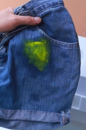  Bagaimana untuk mencuci cat akrilik daripada pakaian?