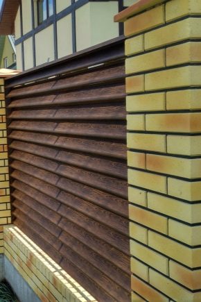 Fence shutters: design features