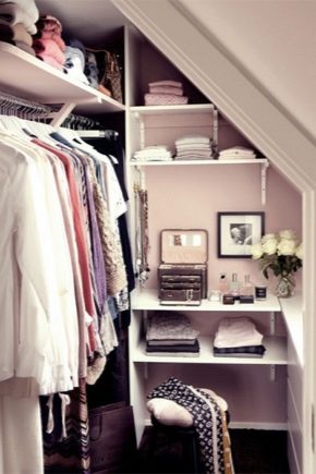  Wardrobe in the attic: features and design