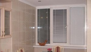  Modern blinds and curtains for the kitchen