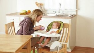  Cadeira de bebê para alimentação