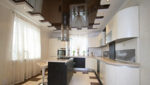  Mutfak için tasarım gergin tavanlar