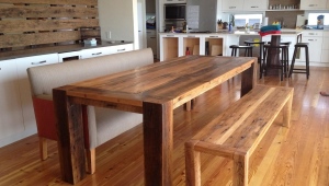  Kitchen table made of wood with your own hands