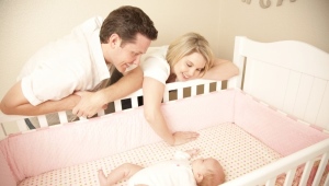  مرتبة في سرير الأطفال حديثي الولادة