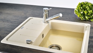  Frap and Franke kitchen faucet overview