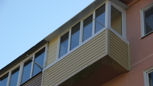  Balkon siding