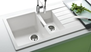  Faucets for Russian-made kitchen