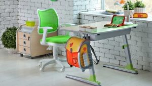  Table and chair growing with your child