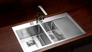  Stainless steel kitchen sinks