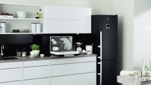  Electrolux tvåfacks kylskåp med No Frost-system