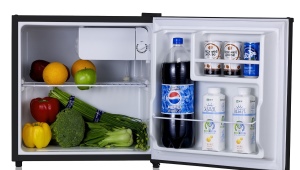  Mini-fridge untuk rumah dan taman: tertinggi