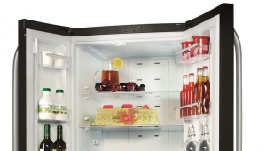  Built-in refrigerator Ariston