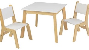  Children's table with their own hands