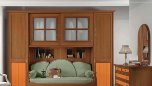  Cabinets, sofas
