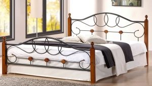  Double metal beds