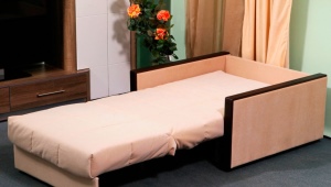  Katil kerusi bersaiz kecil untuk bilik-bilik kecil
