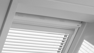  Electric Blinds