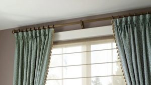  Hur hänger man en gardinstång för gardiner på väggen?