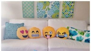  Pillows emoticons