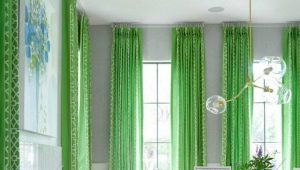  Green curtains