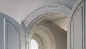  Interior doors-arches: design features