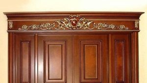 Varieties of decorative overlays on interior doors