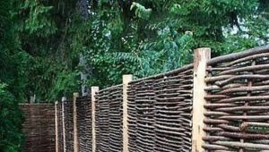  Decorative fence: types of materials and step-by-step assembly of a design
