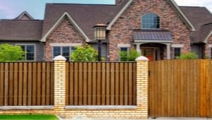  Wooden fences: effective site protection