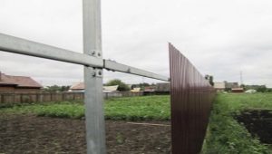  Metal çit direkleri: seçim kuralları ve korozyon koruma yöntemleri