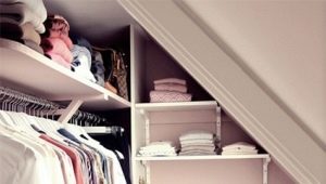  Wardrobe in the attic: features and design