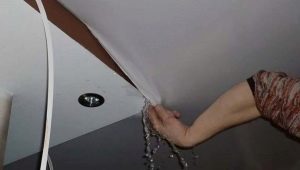  Vidange de l'eau d'un plafond tendu: instructions détaillées