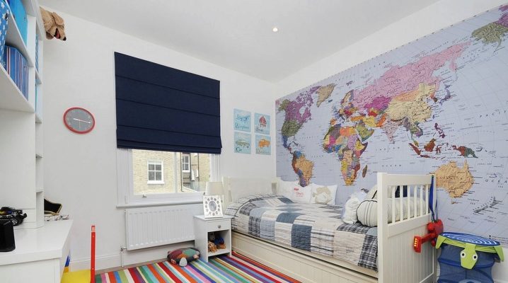  Wall mural World map for kids