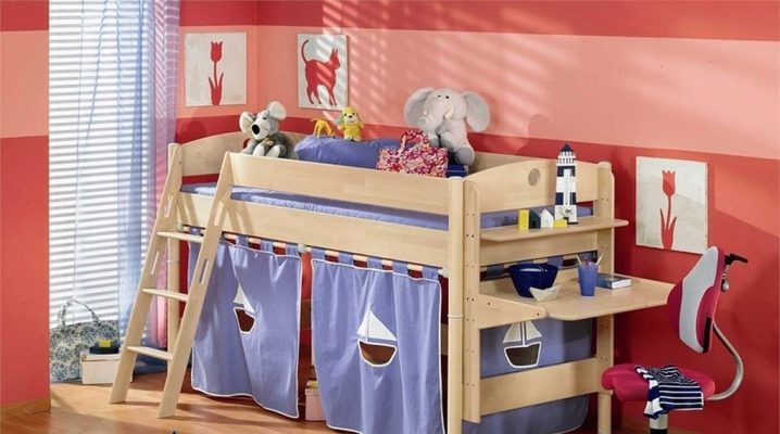  Children's bed for a boy of 5 years