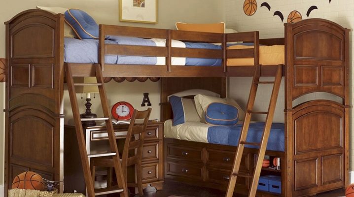  سرير أطفال مصنوع من الخشب الطبيعي