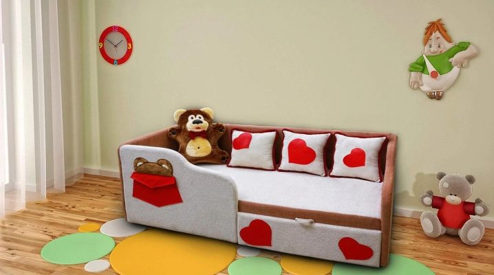  Children's vykatny sofa