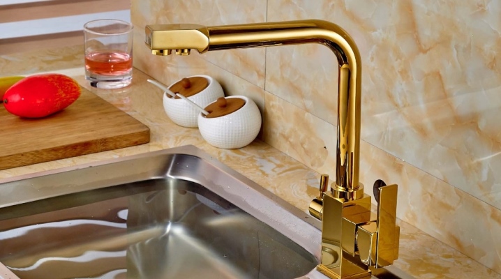  Kitchen faucet with drinking water tap