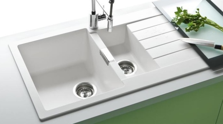 Faucets for Russian-made kitchen