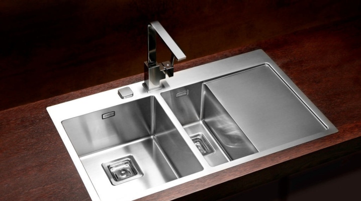  Stainless steel kitchen sinks