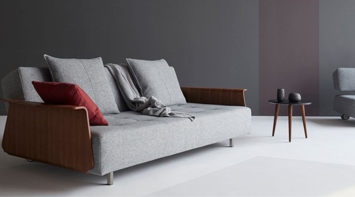  Sofas with wooden armrests