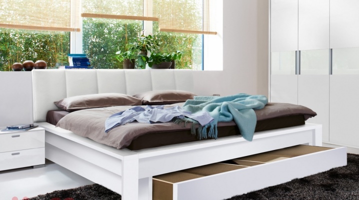  Double beds with storage boxes