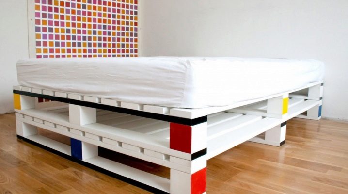  How to make a bed of pallets?