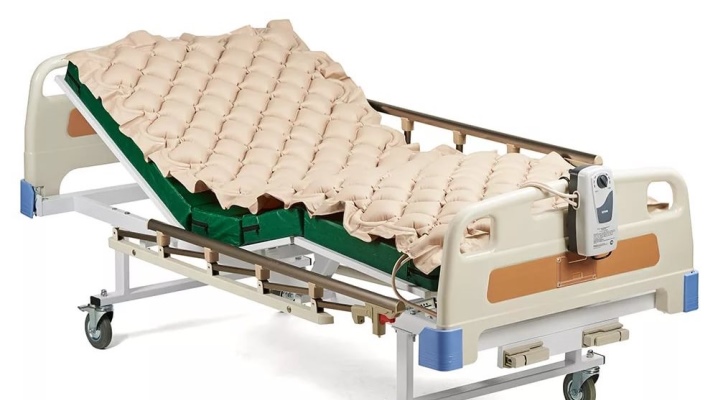  Armed anti-decubitus cellular mattress with compressor